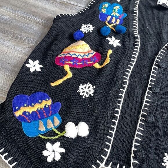 B P Design Black Knit Crochet Christmas Sweater Vest L/G mittens snowflakes - Picture 4 of 11
